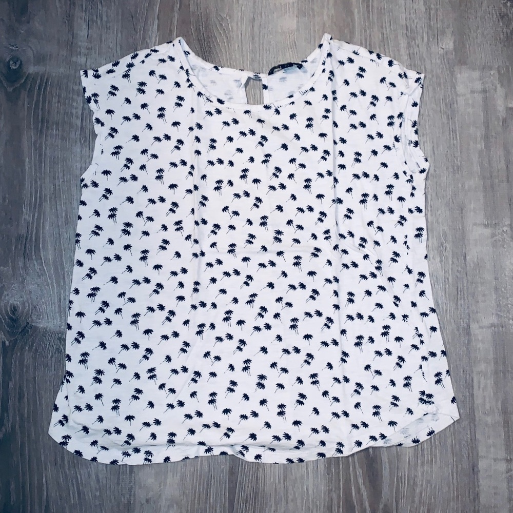Cute palm tree shirt - S